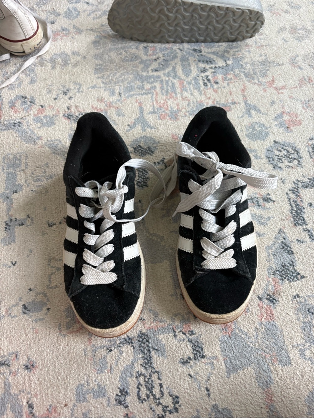 adidas campus black and white